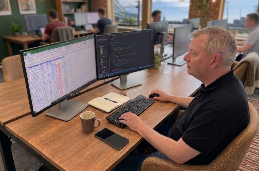 Kristian Stærk arbejder